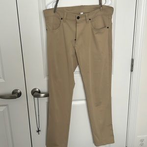 Men khaki pants